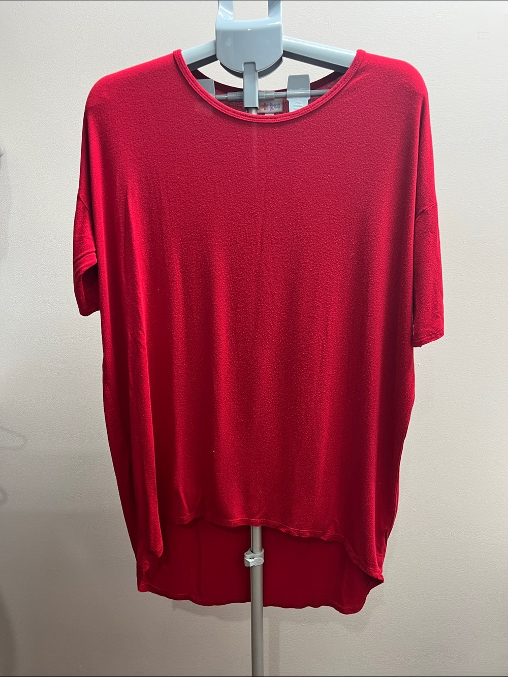 LuLaRoe Red Short Sleeve Round Neck Top